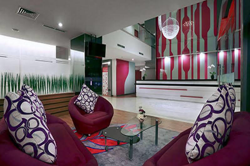 Favehotel Ahmad Yani Bekasi Esterno foto